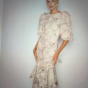 Day Henriquez elegant dress made in Colombia